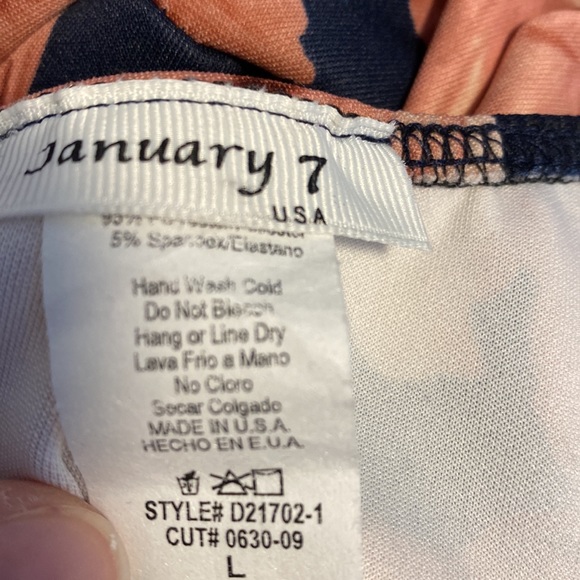 January 7 adorable printed dress - Picture 5 of 5